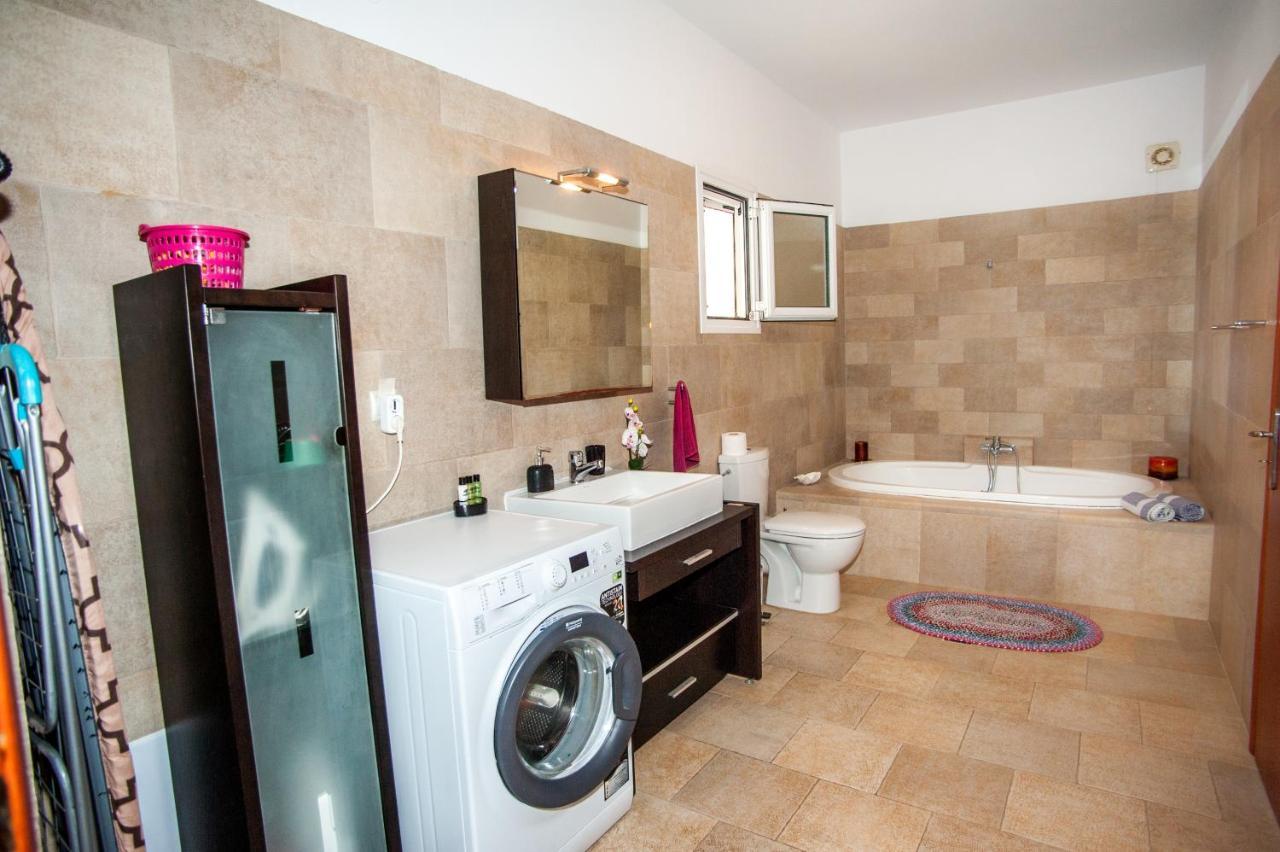 Nikos Apartments Spacious And Panoramic Argostoli (Kefalonia) Exterior foto
